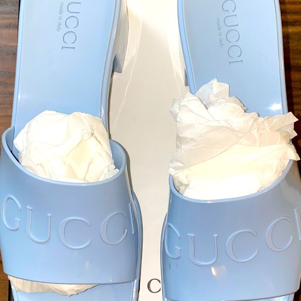 GUCCI Slides - Picture 5 of 11